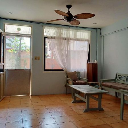 Downtown Area 2 Bedroom Apartment Puerto Princesa Exterior photo